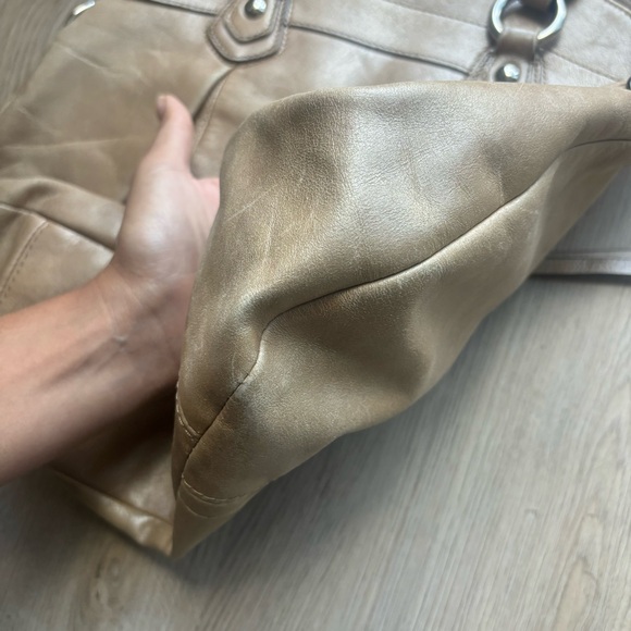 Coach Highlight Signature Poppy Tan Leather Shoulder Bag - Picture 8 of 11